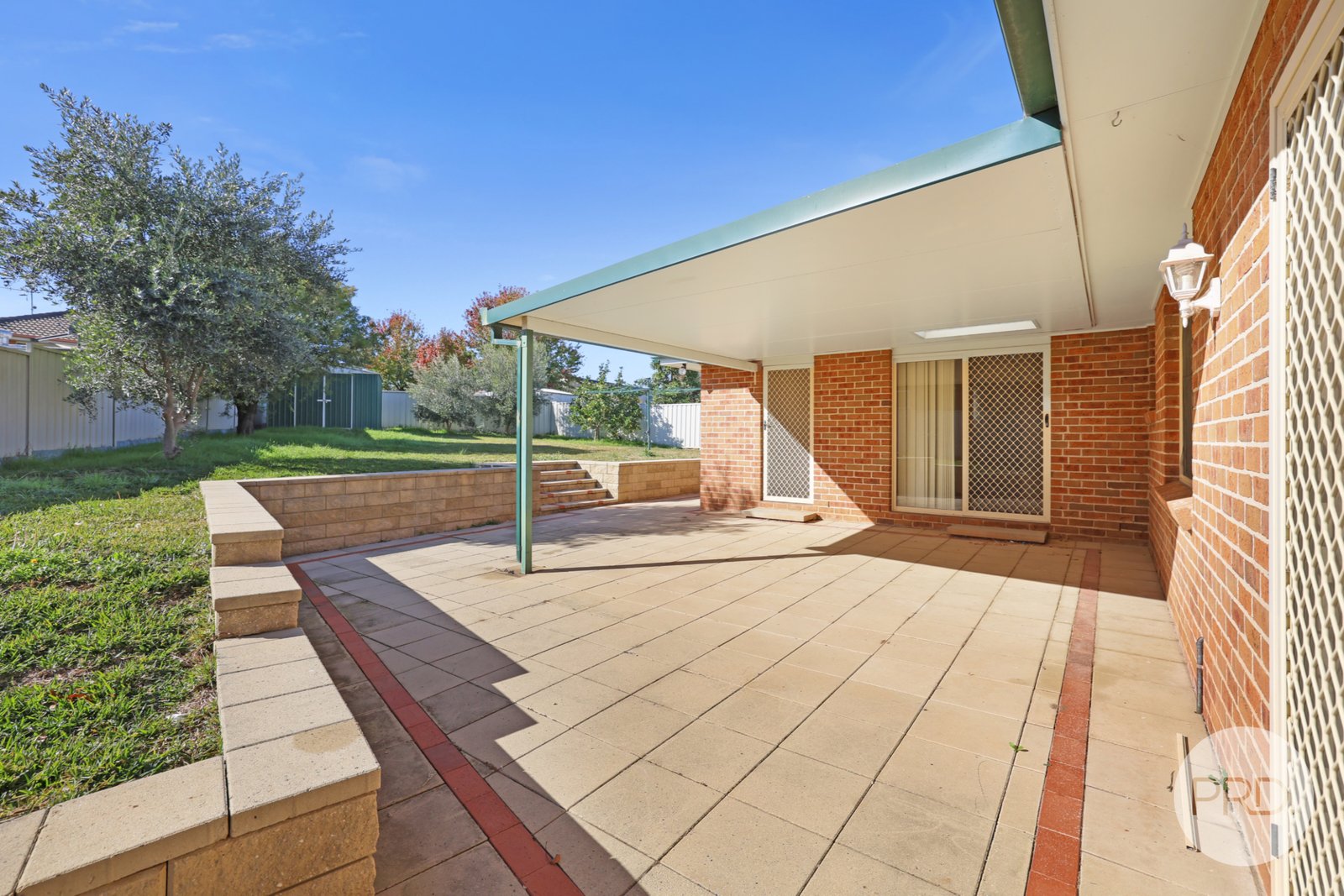 84 Glengarvin Drive TAMWORTH 24