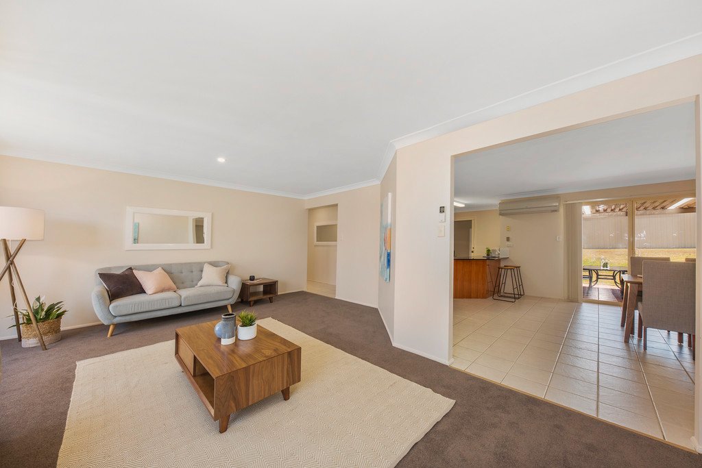84 Golden Wattle Crescent THORNTON 4