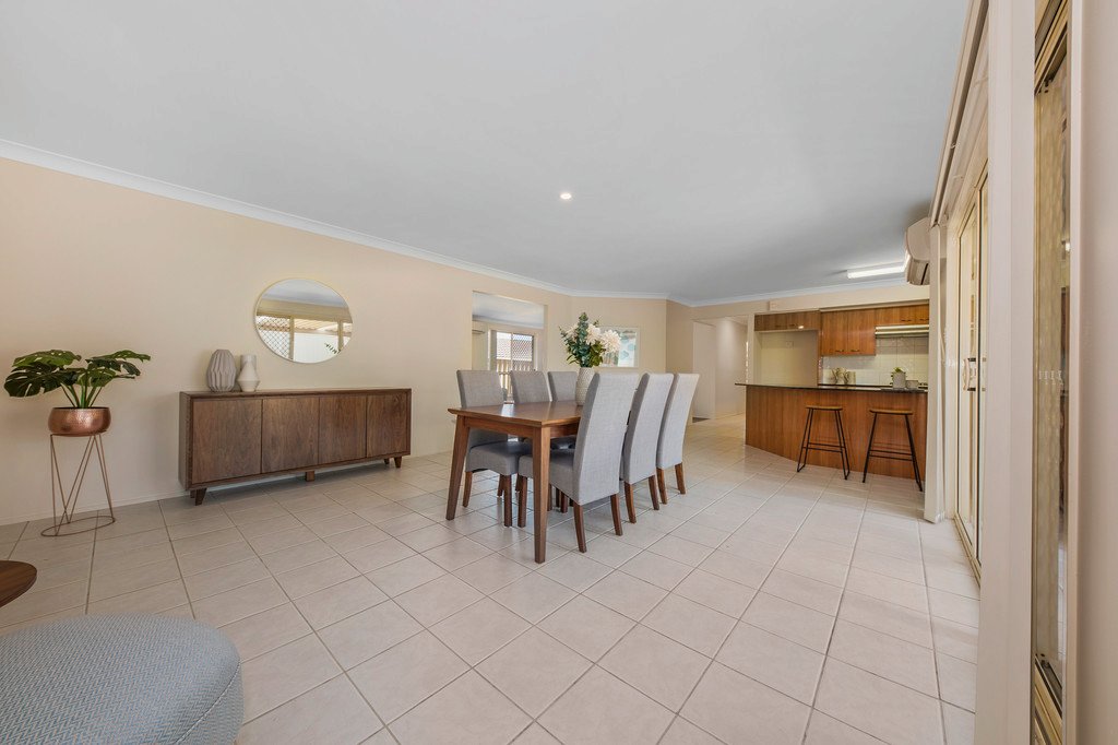 84 Golden Wattle Crescent THORNTON 5
