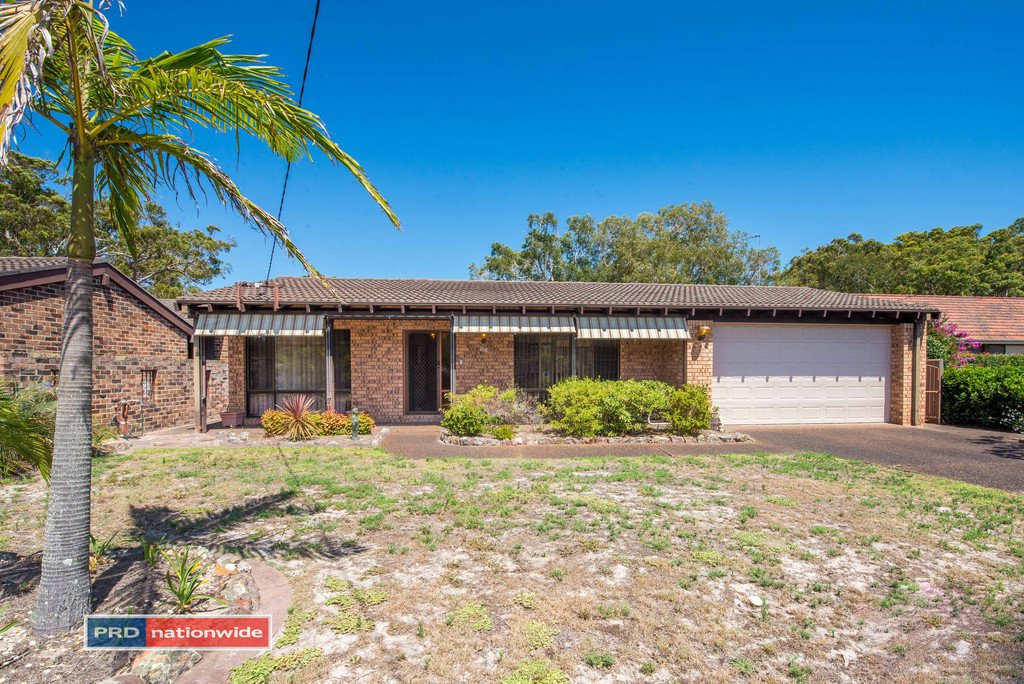 84 Government Road SHOAL BAY 12