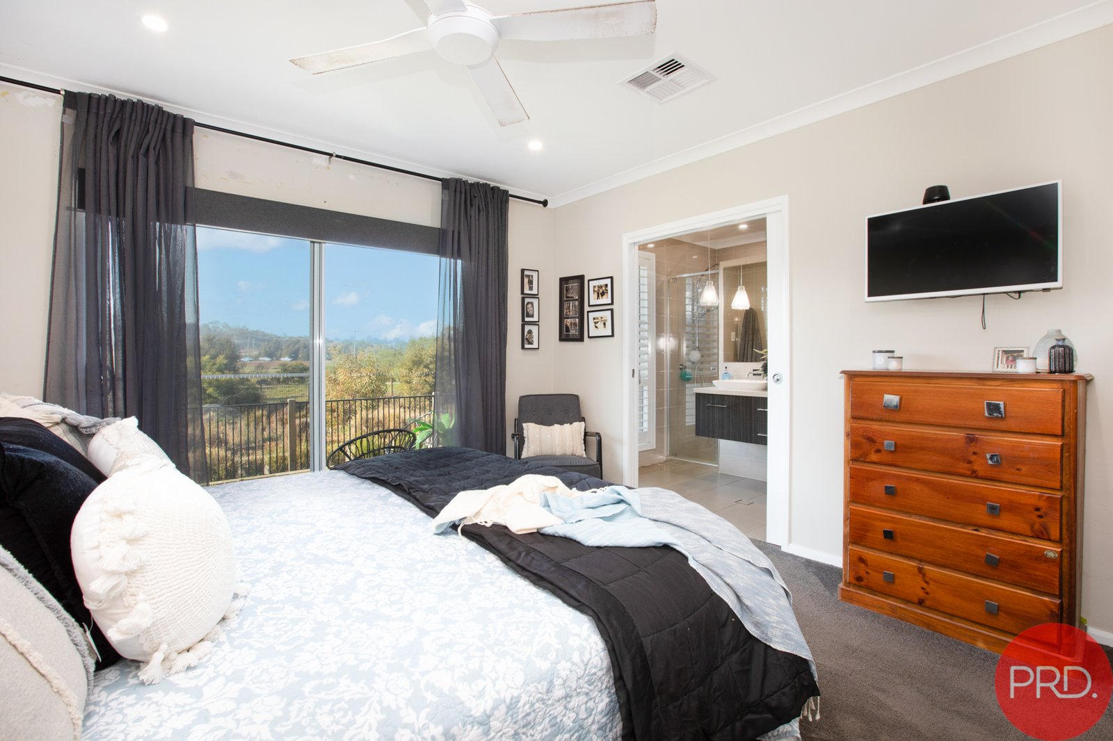 84 Grand Parade RUTHERFORD 15
