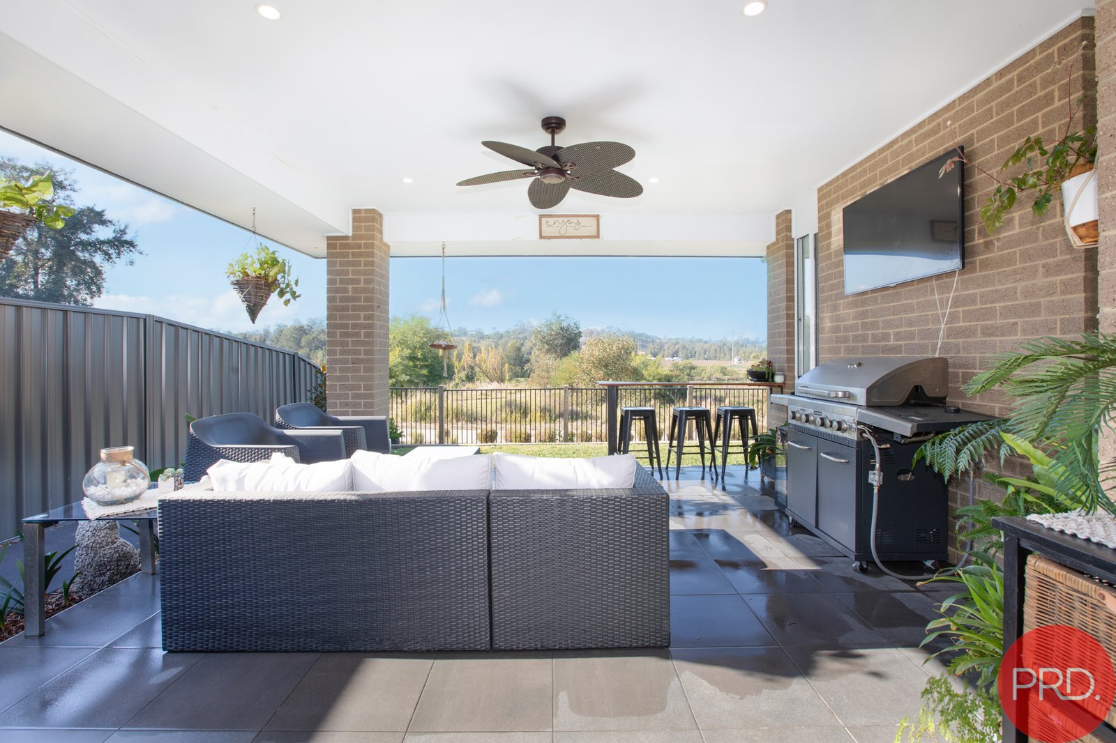84 Grand Parade RUTHERFORD 24