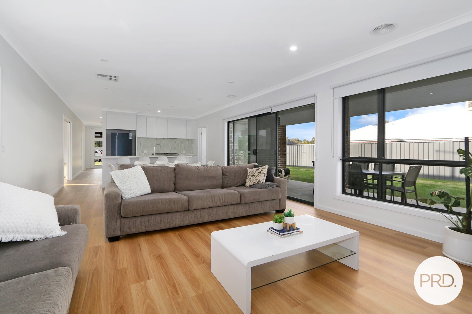84 Hillford Circuit THURGOONA 2