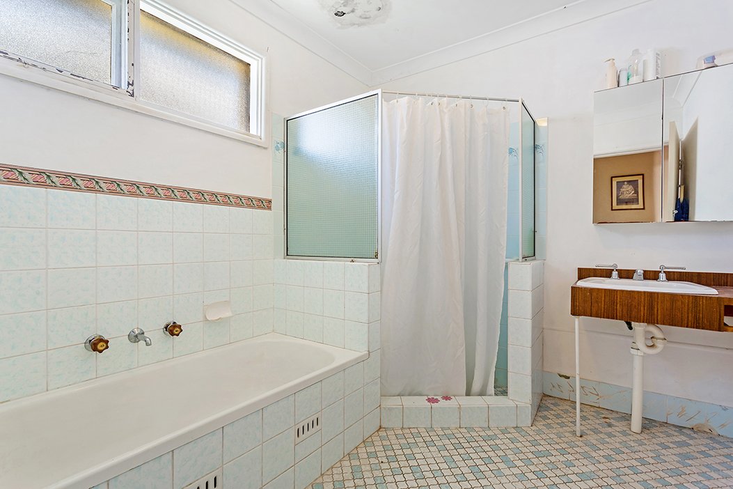 84 Horace Street SHOAL BAY 12