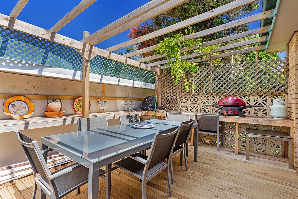 84 Horace Street SHOAL BAY 13