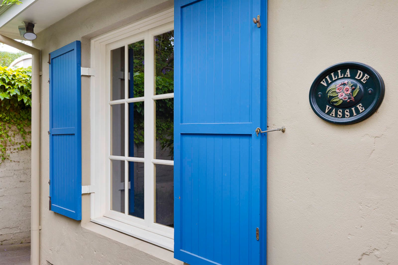 Real Estate and Property in 84 Liddiard Street, Hawthorn, VIC