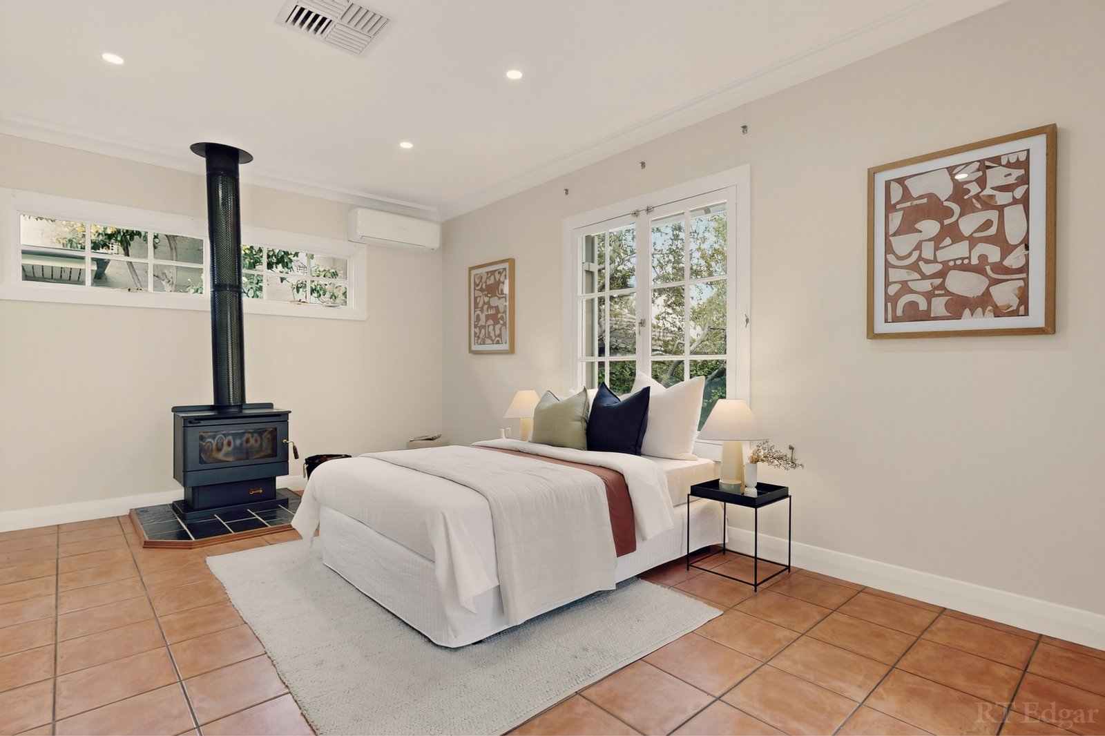 Real Estate and Property in 84 Liddiard Street, Hawthorn, VIC