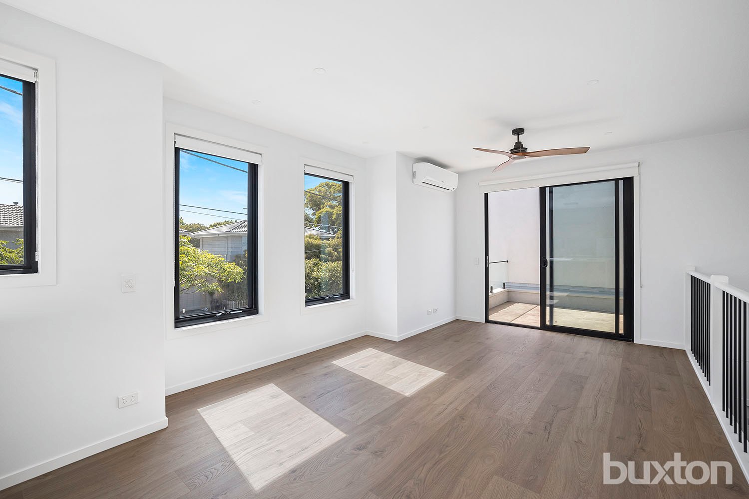 Gallery: 84 Montrose Avenue