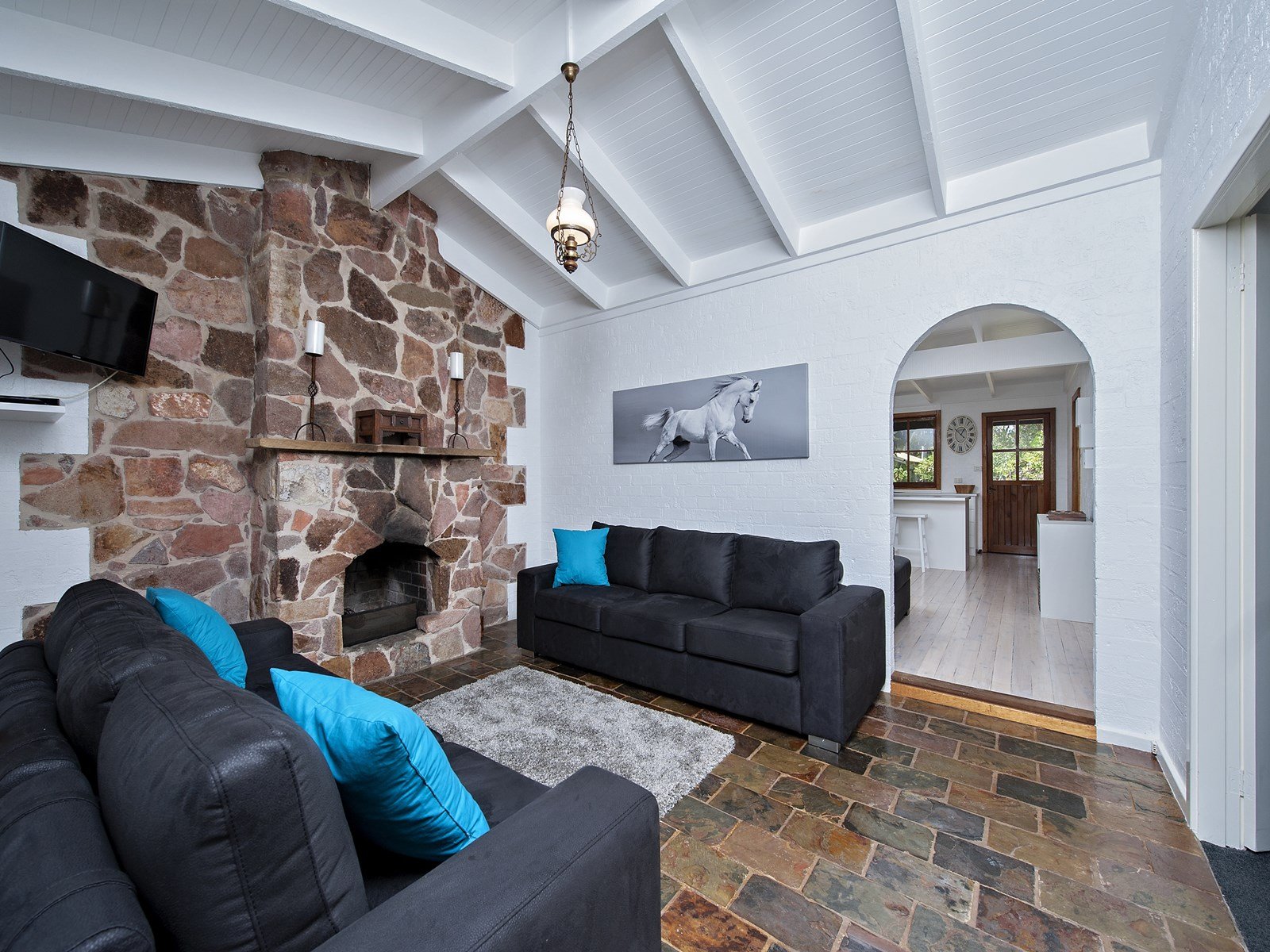 84 Morna Point Road ANNA BAY 4