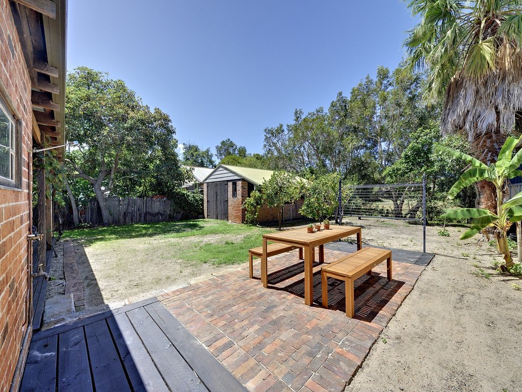 84 Morna Point Road ANNA BAY 11