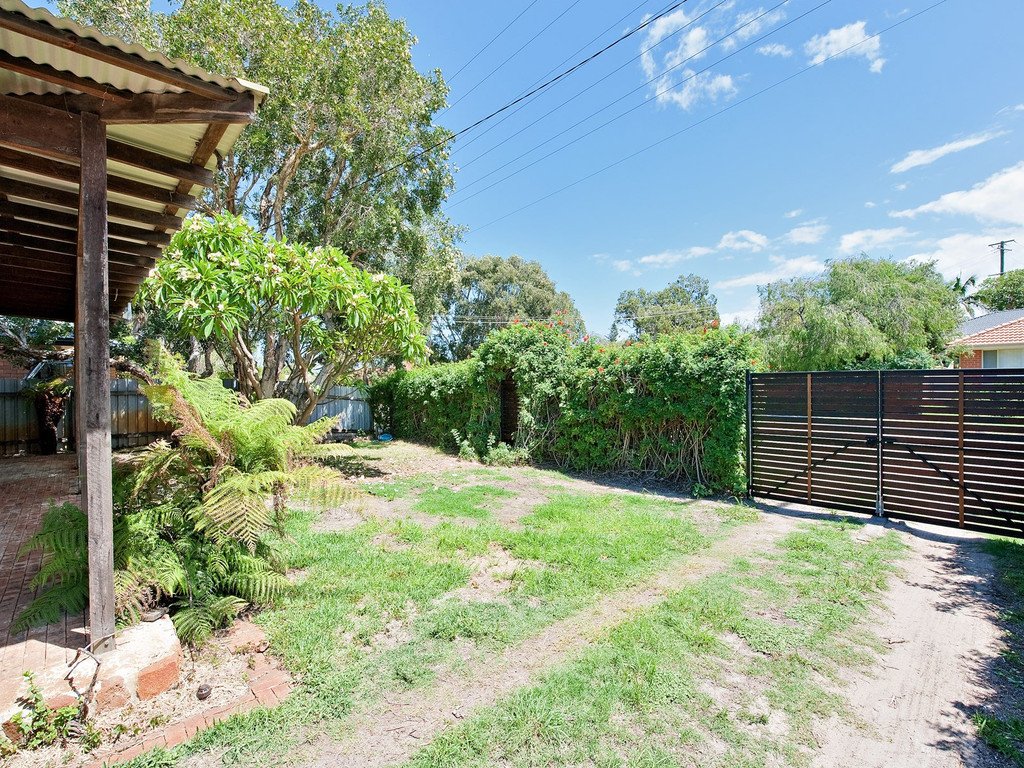 84 Morna Point Road ANNA BAY 14