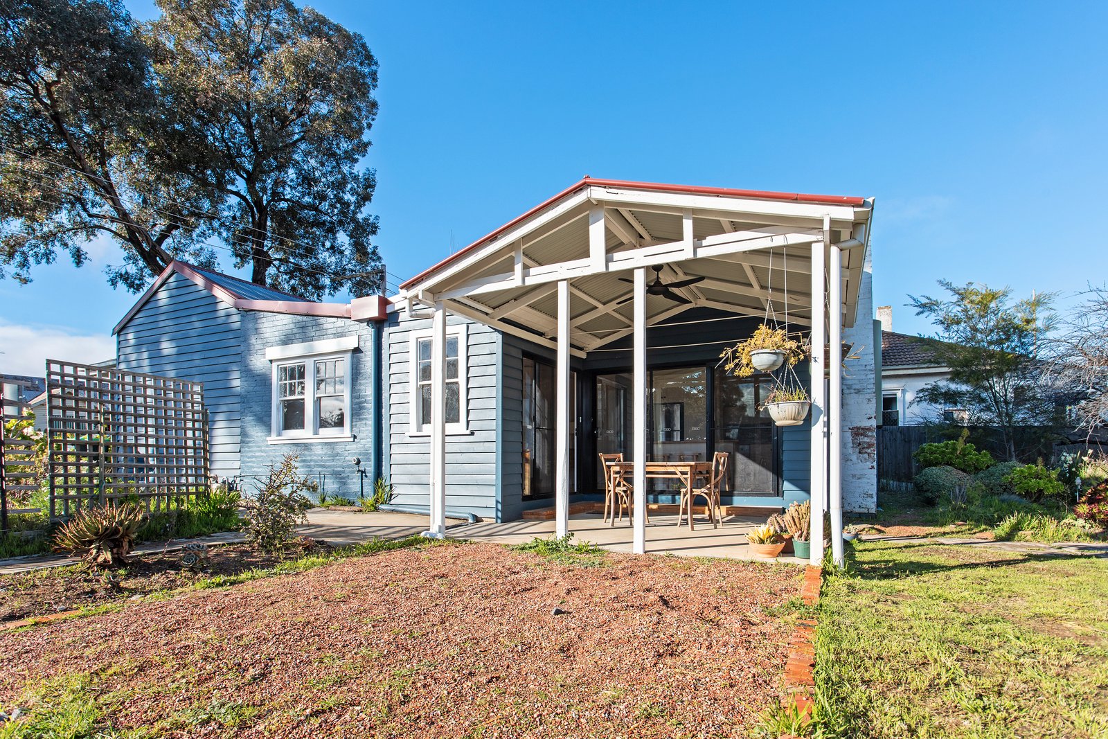 84 Neale Street KENNINGTON 11