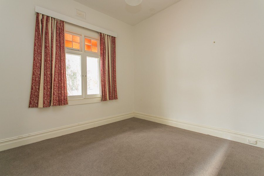 Gallery: 84 Neville Street