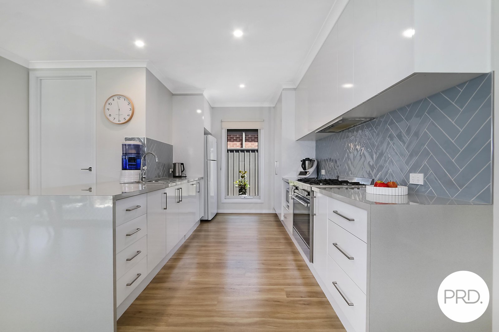 84 Riverboat Drive THURGOONA 4