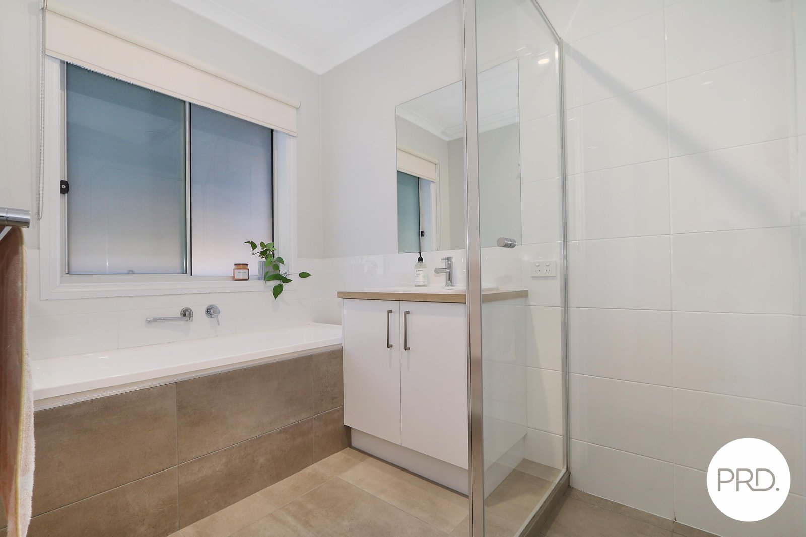 84 Riverboat Drive THURGOONA 15