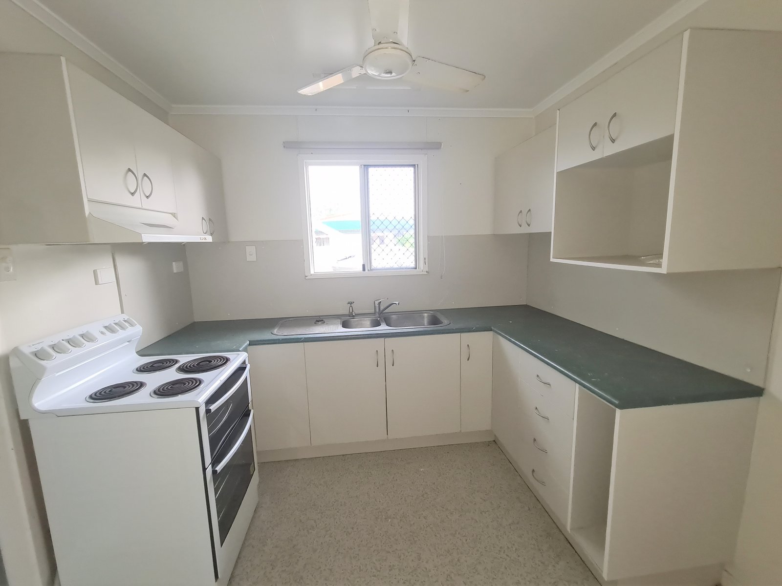 84 ROE Street MIRIAM VALE 9