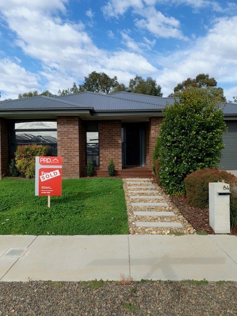 84 Settlers Drive KIALLA 2