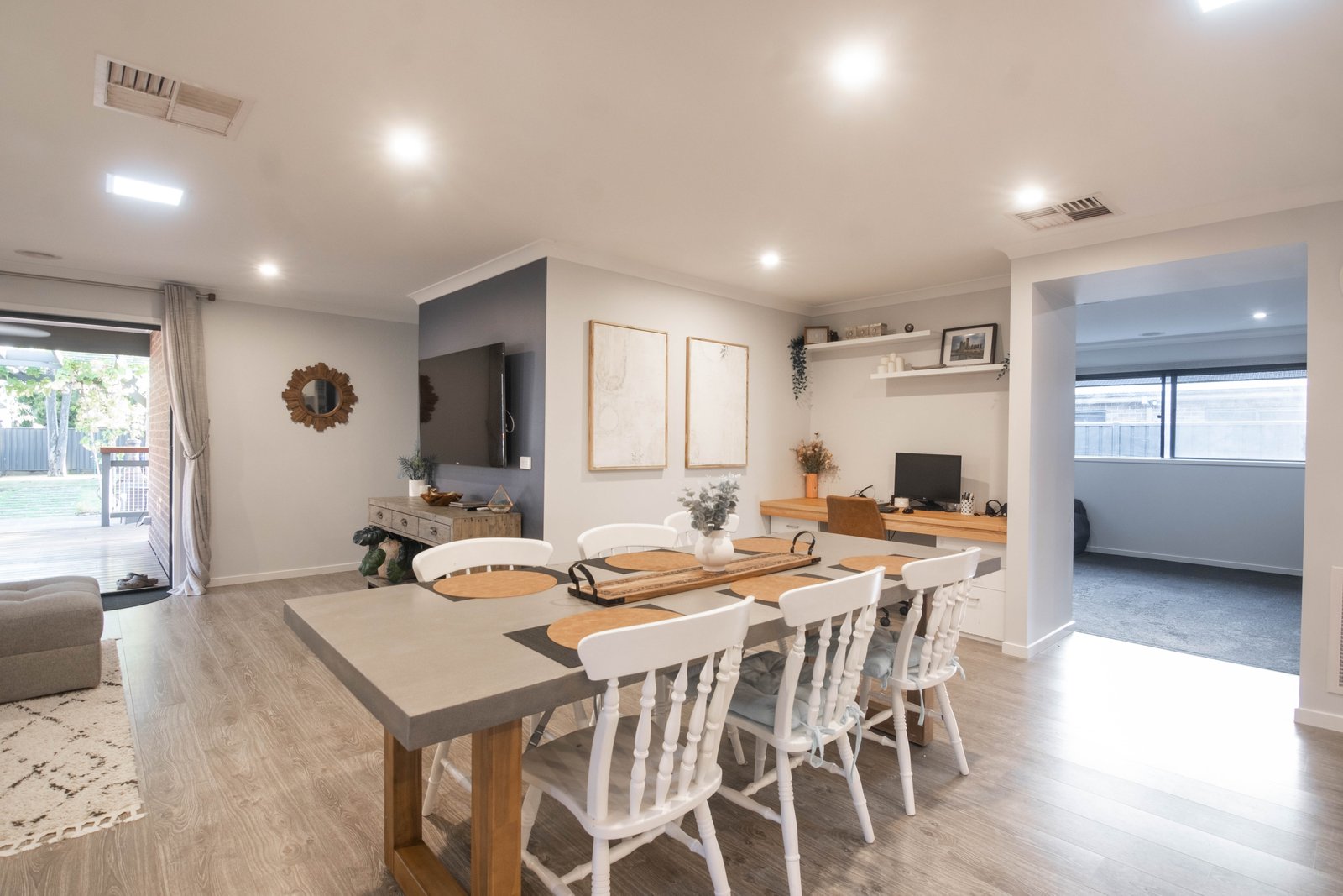 84 Settlers Drive KIALLA 8