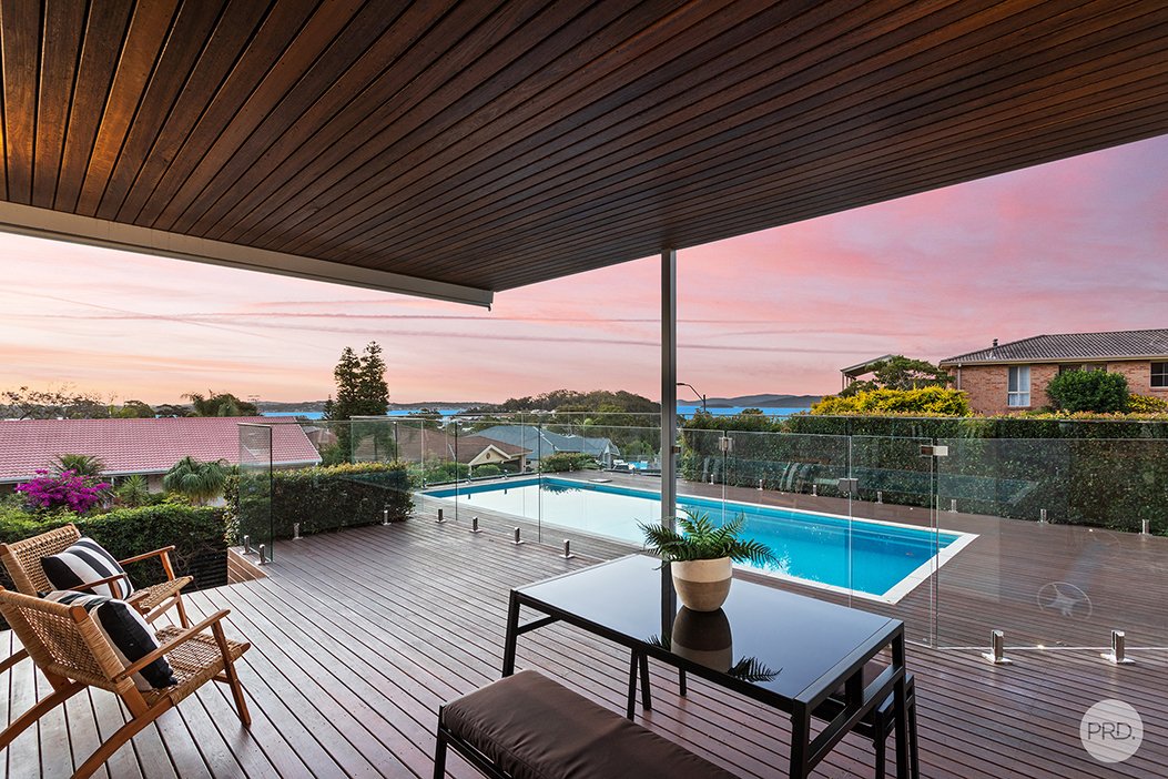 84 The Peninsula  CORLETTE 33