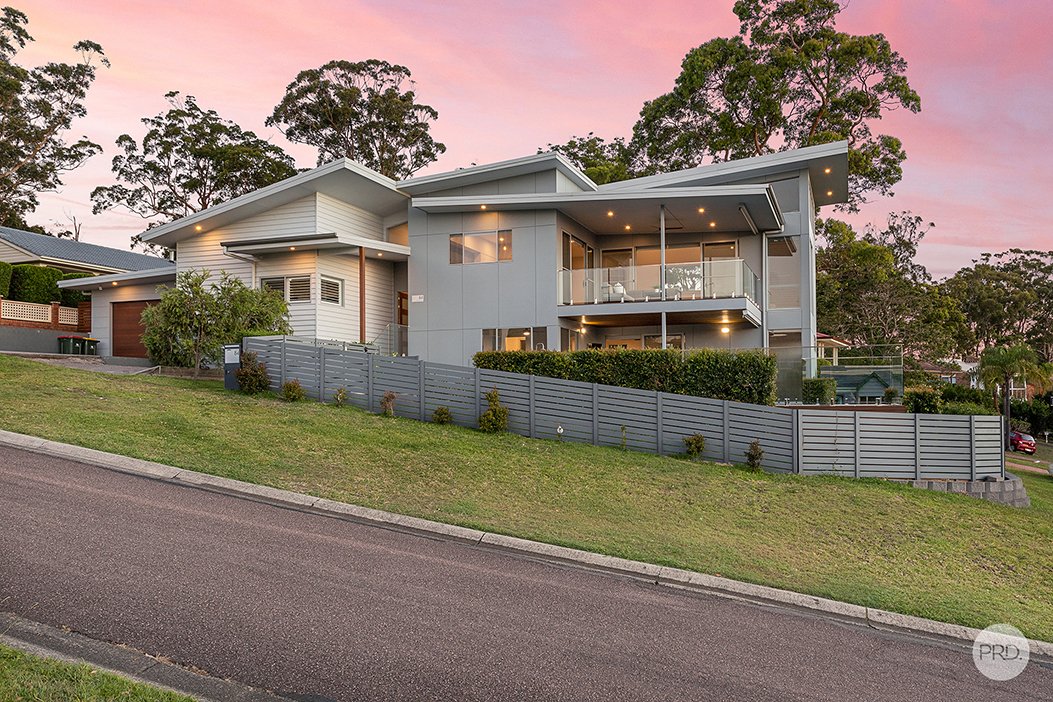 84 The Peninsula  CORLETTE 35