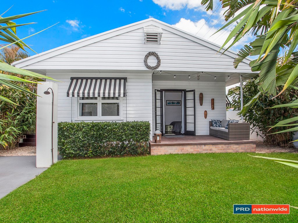 84 THIRD Avenue PALM BEACH 1