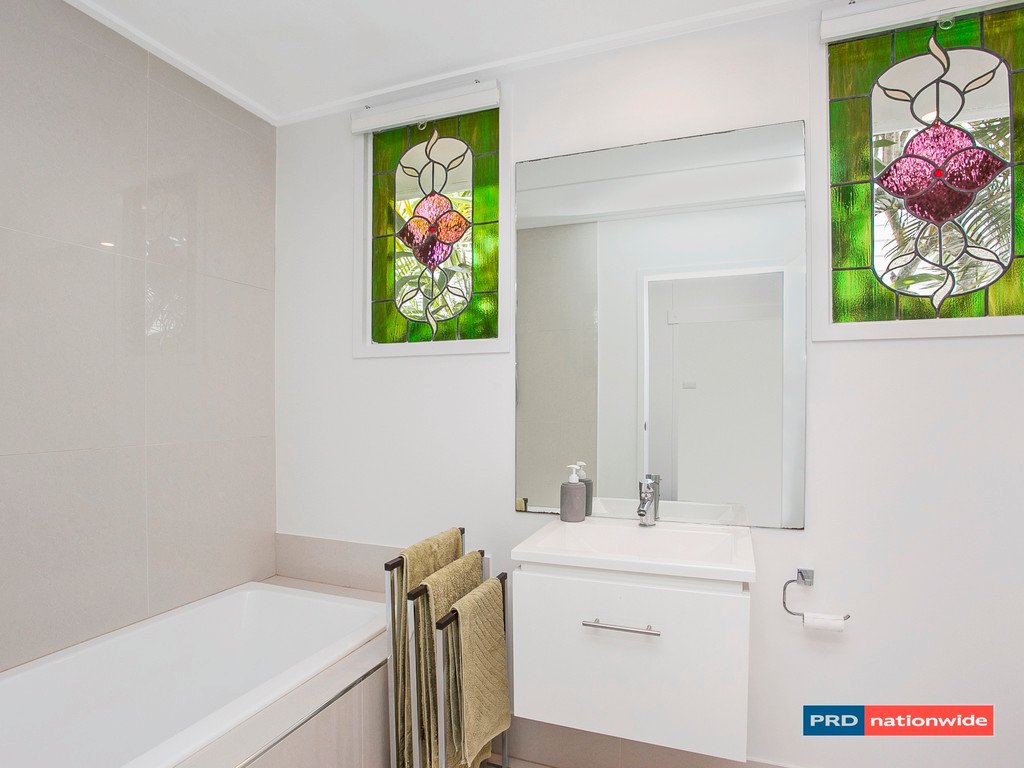 84 THIRD Avenue PALM BEACH 6