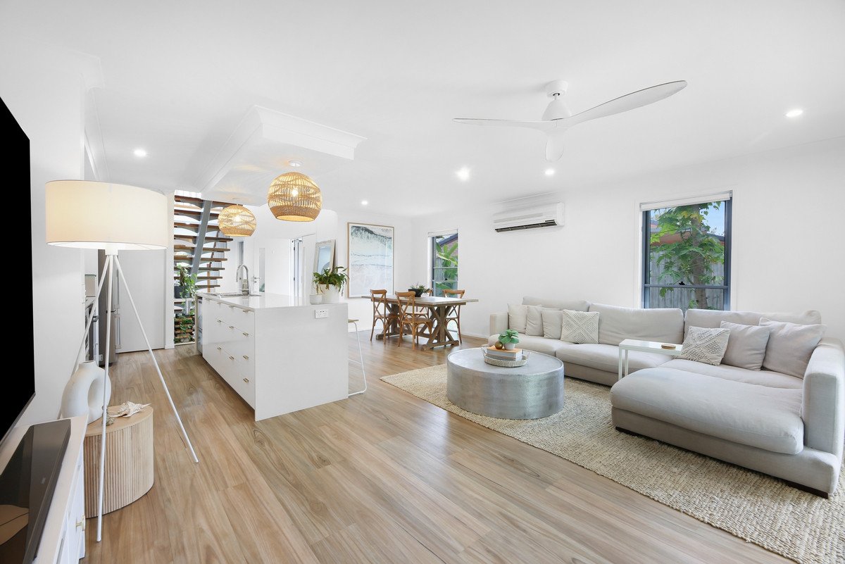 84 Verona Circuit Burleigh Waters 9