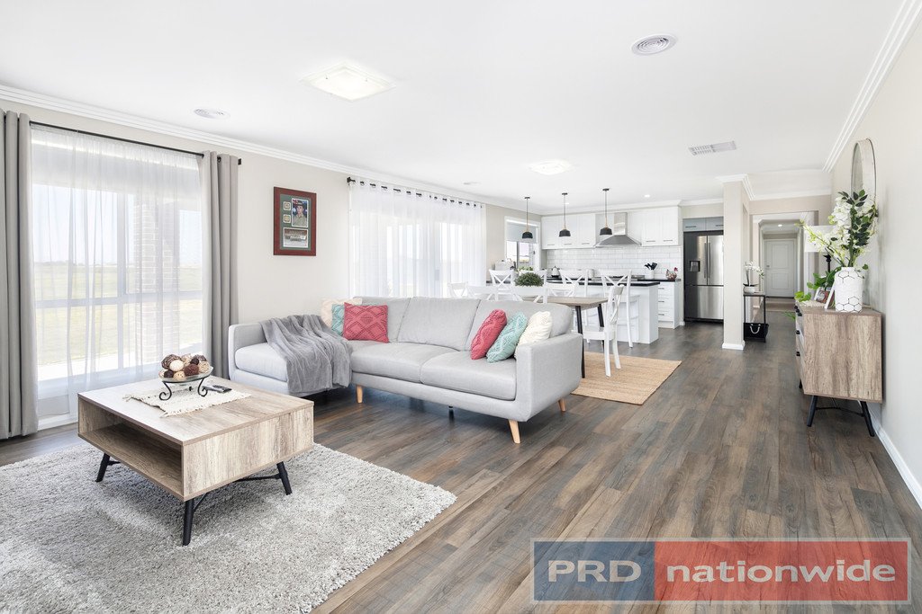 84 Windermere Way CARDIGAN VILLAGE 3