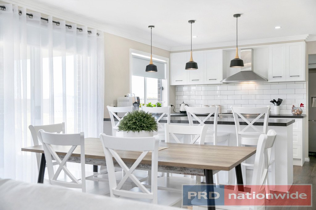 84 Windermere Way CARDIGAN VILLAGE 5