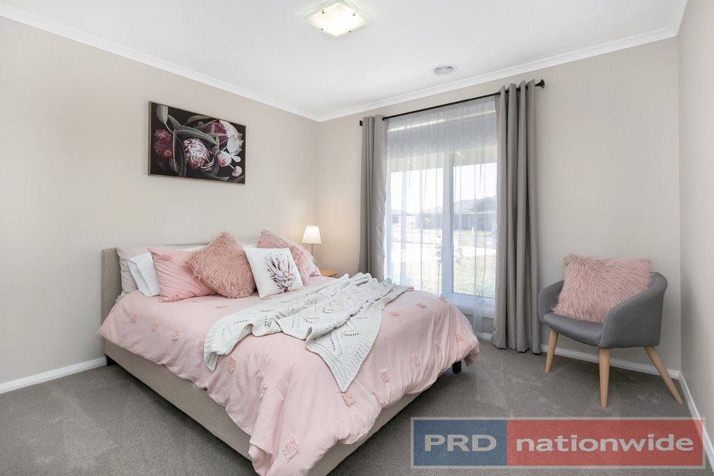 84 Windermere Way CARDIGAN VILLAGE 18