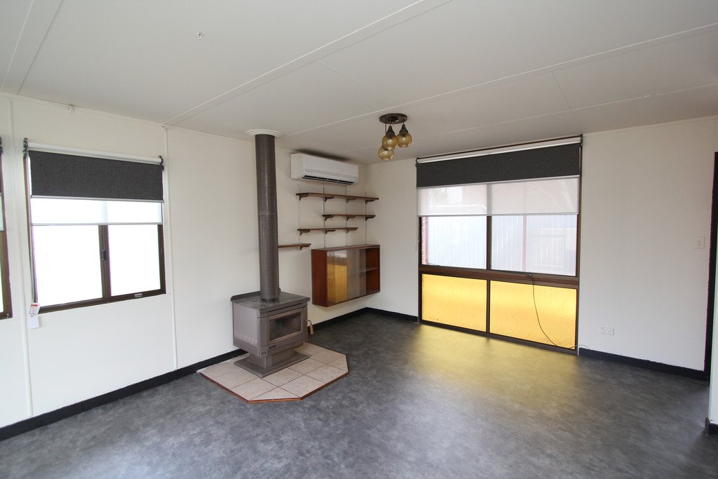 840 Chisholm Street BLACK HILL 3