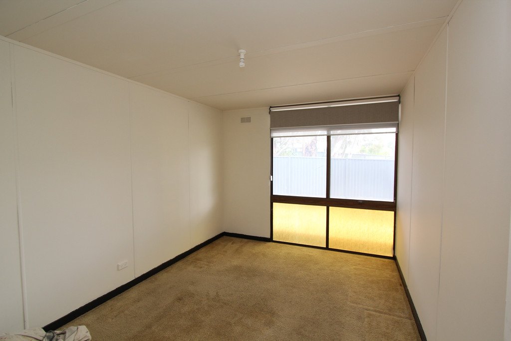 840 Chisholm Street BLACK HILL 6