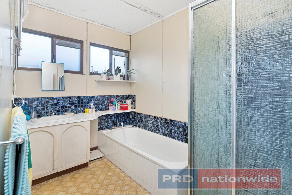 840 Chisholm Street BLACK HILL 6