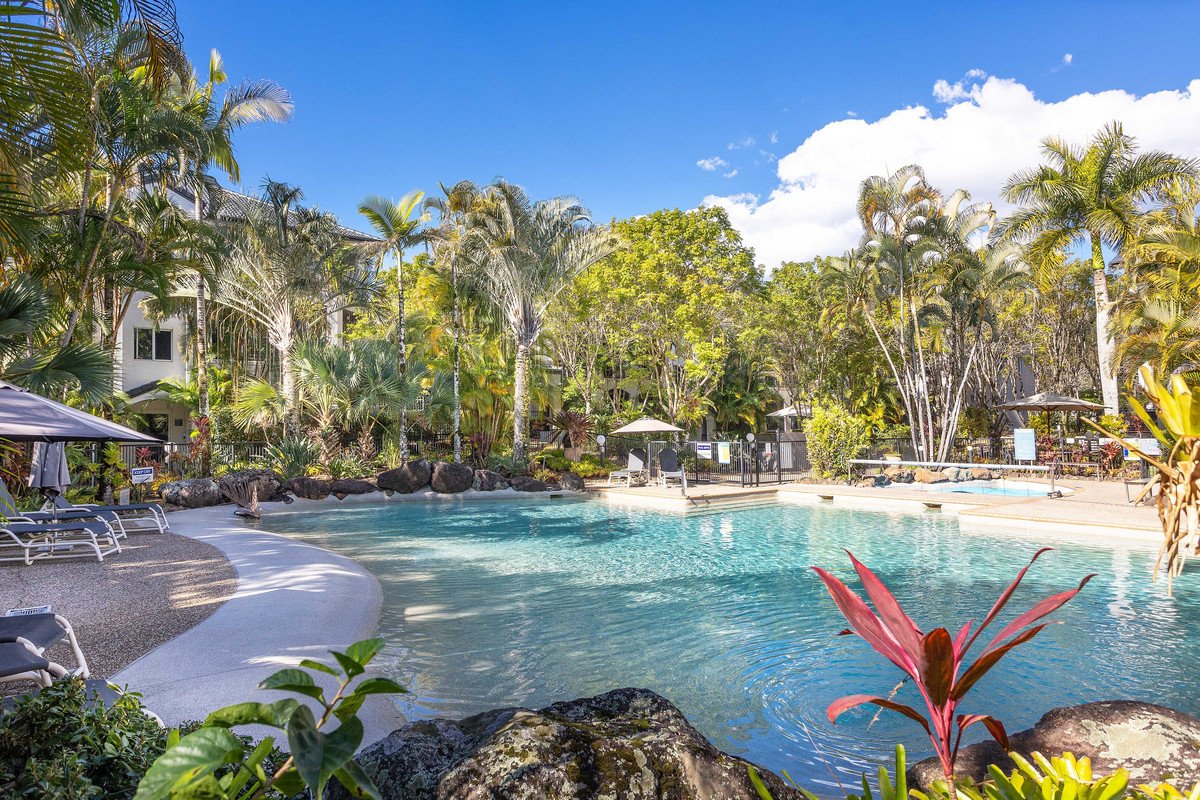 8/40 Teemangum Street Currumbin 1