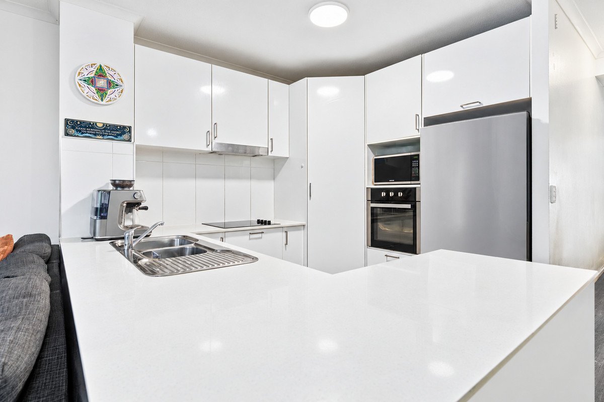 8/40 Teemangum Street Currumbin 2