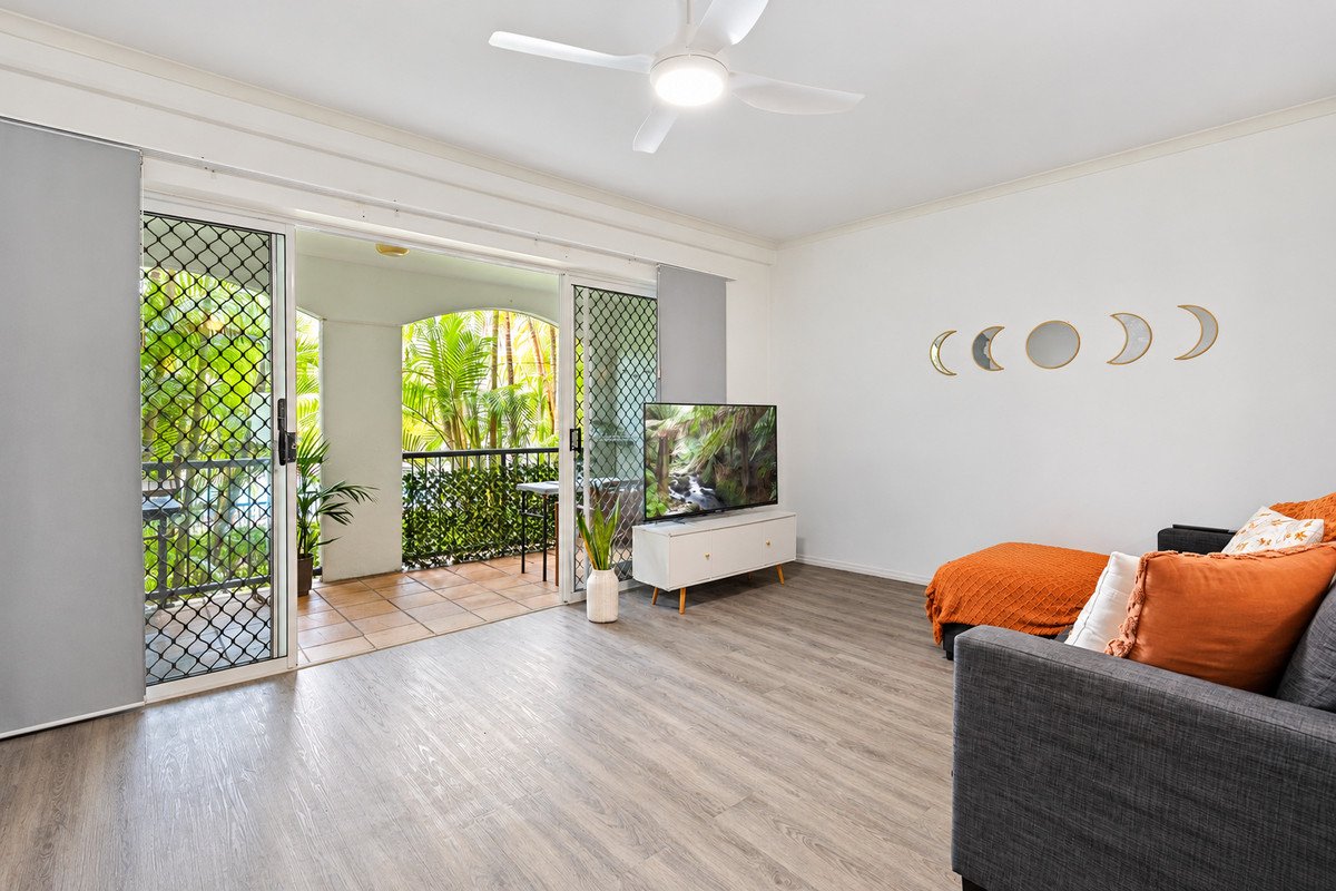 8/40 Teemangum Street Currumbin 4