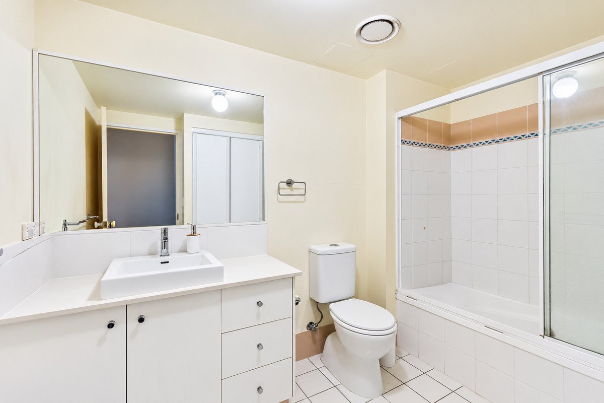8/40 Teemangum Street Currumbin 6