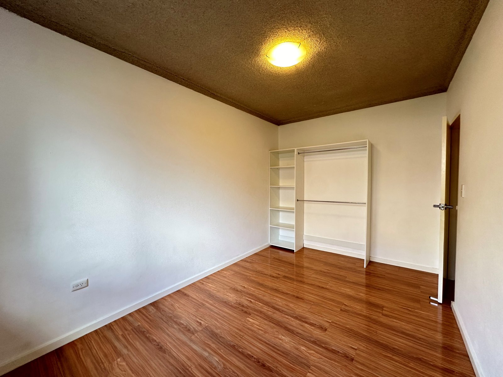 8/40 West Street HURSTVILLE 5