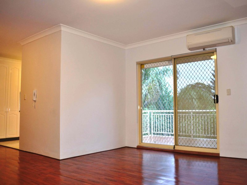 8/41-43 Hampden Street BEVERLY HILLS 4