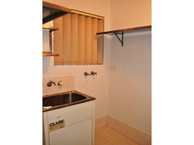 8/41-43 Hampden Street BEVERLY HILLS 9