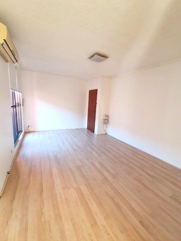 8/41 Castlereagh Street LIVERPOOL 4