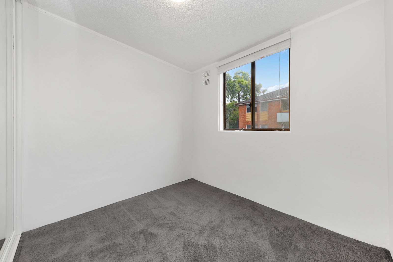 8/41 Jauncey Place HILLSDALE 6