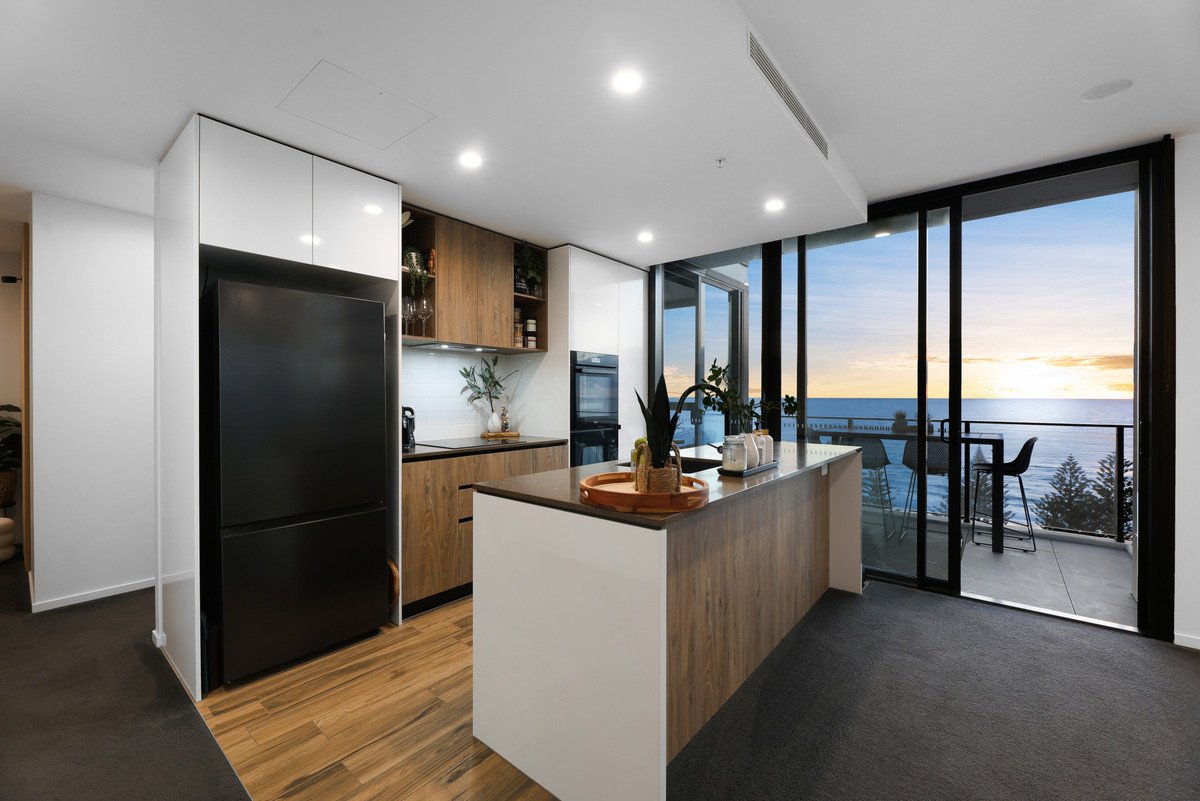 84/1969-1971 Gold Coast Highway Burleigh Heads 4