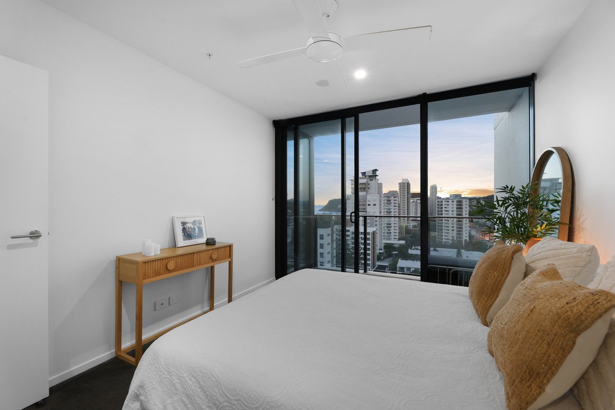 84/1969-1971 Gold Coast Highway Burleigh Heads 13