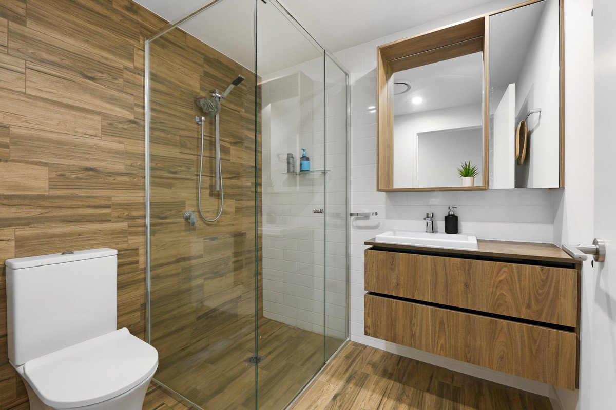 84/1969-1971 Gold Coast Highway Burleigh Heads 17