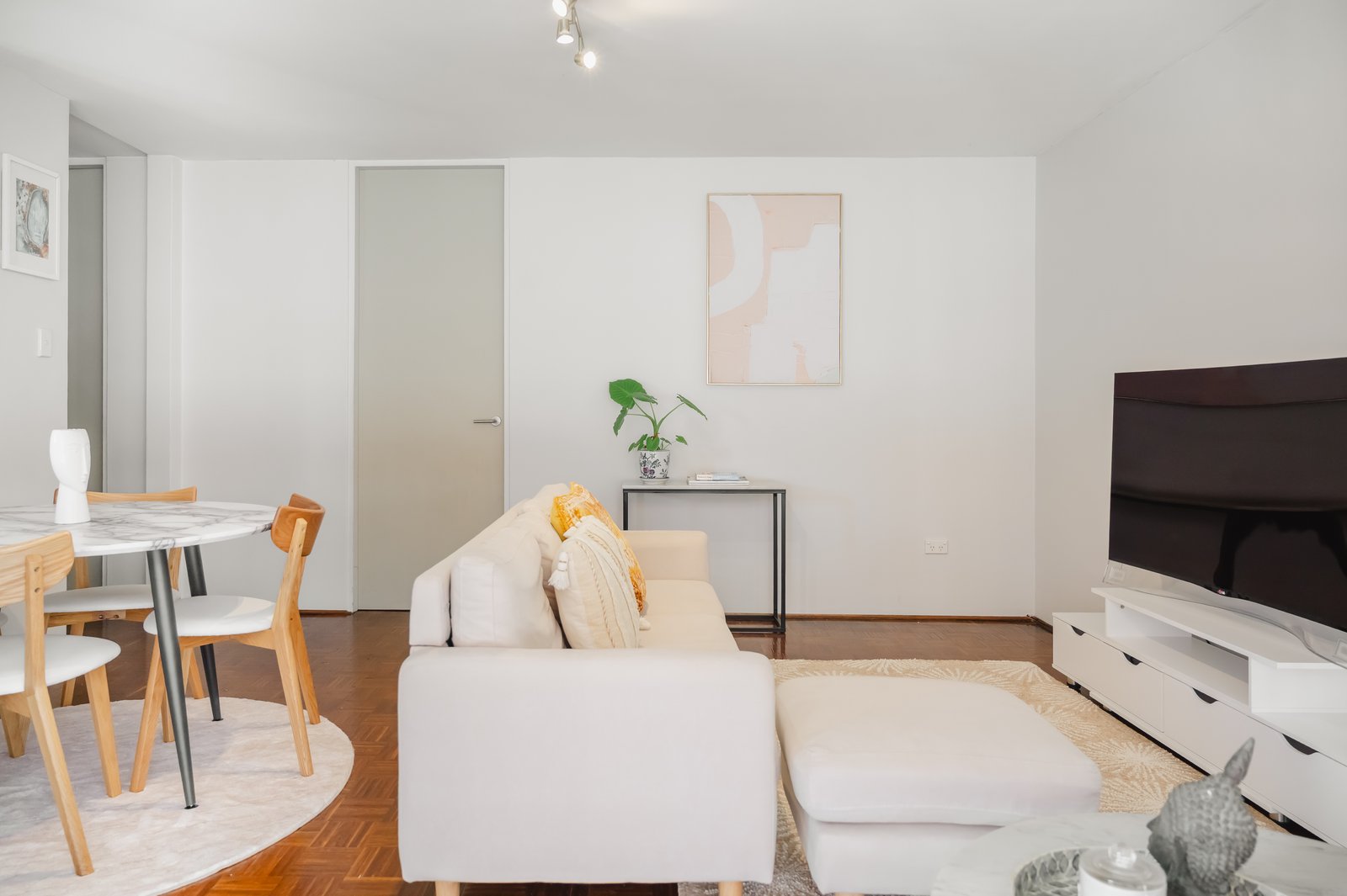 8/42 Bream Street COOGEE 2