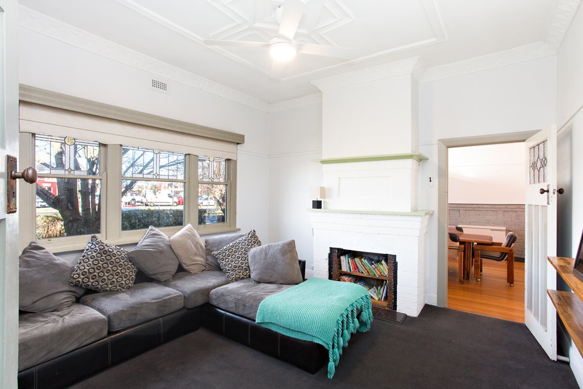 Gallery: 842 Howitt Street