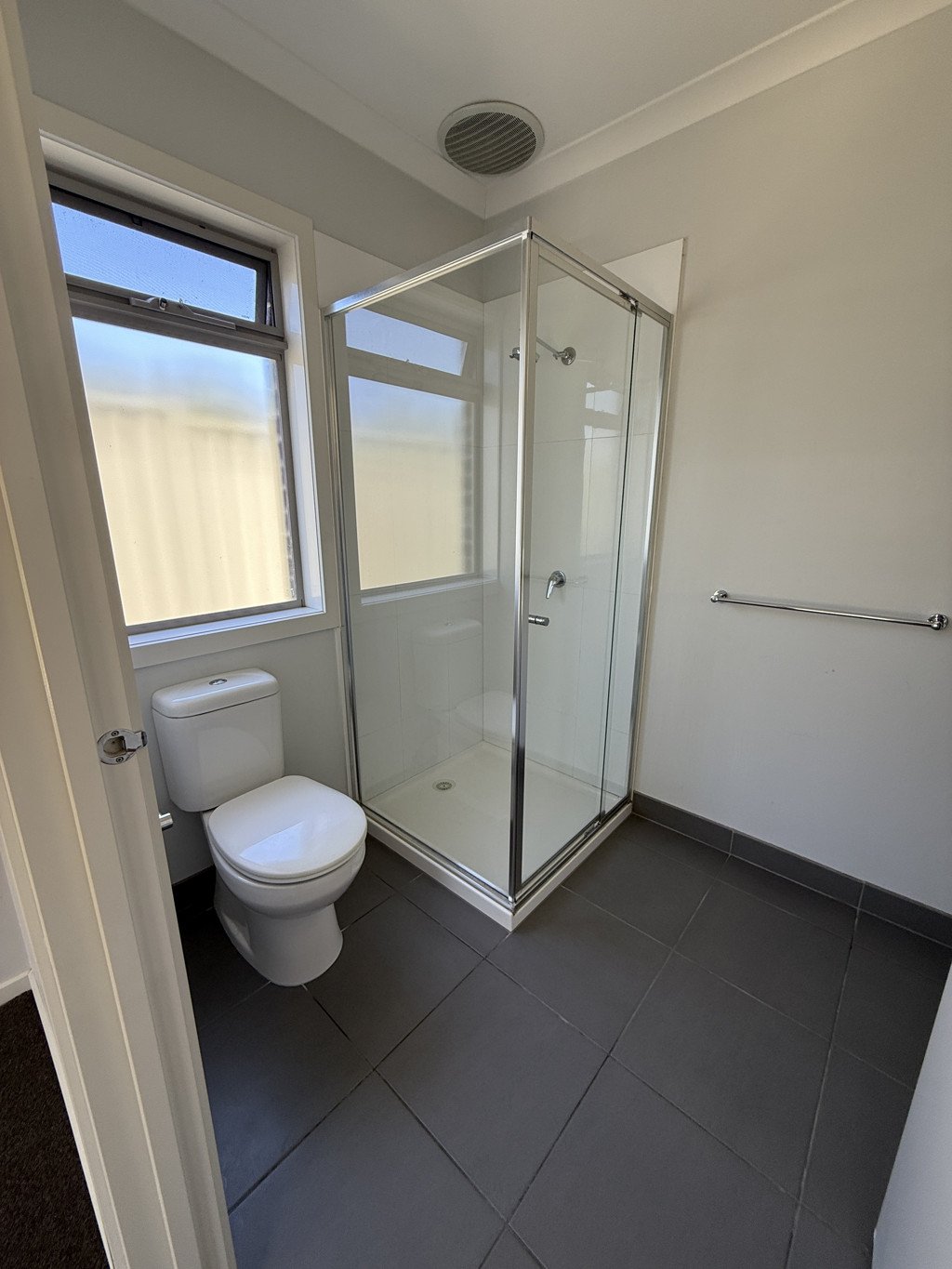 Gallery: 8/43 Darraweit Road