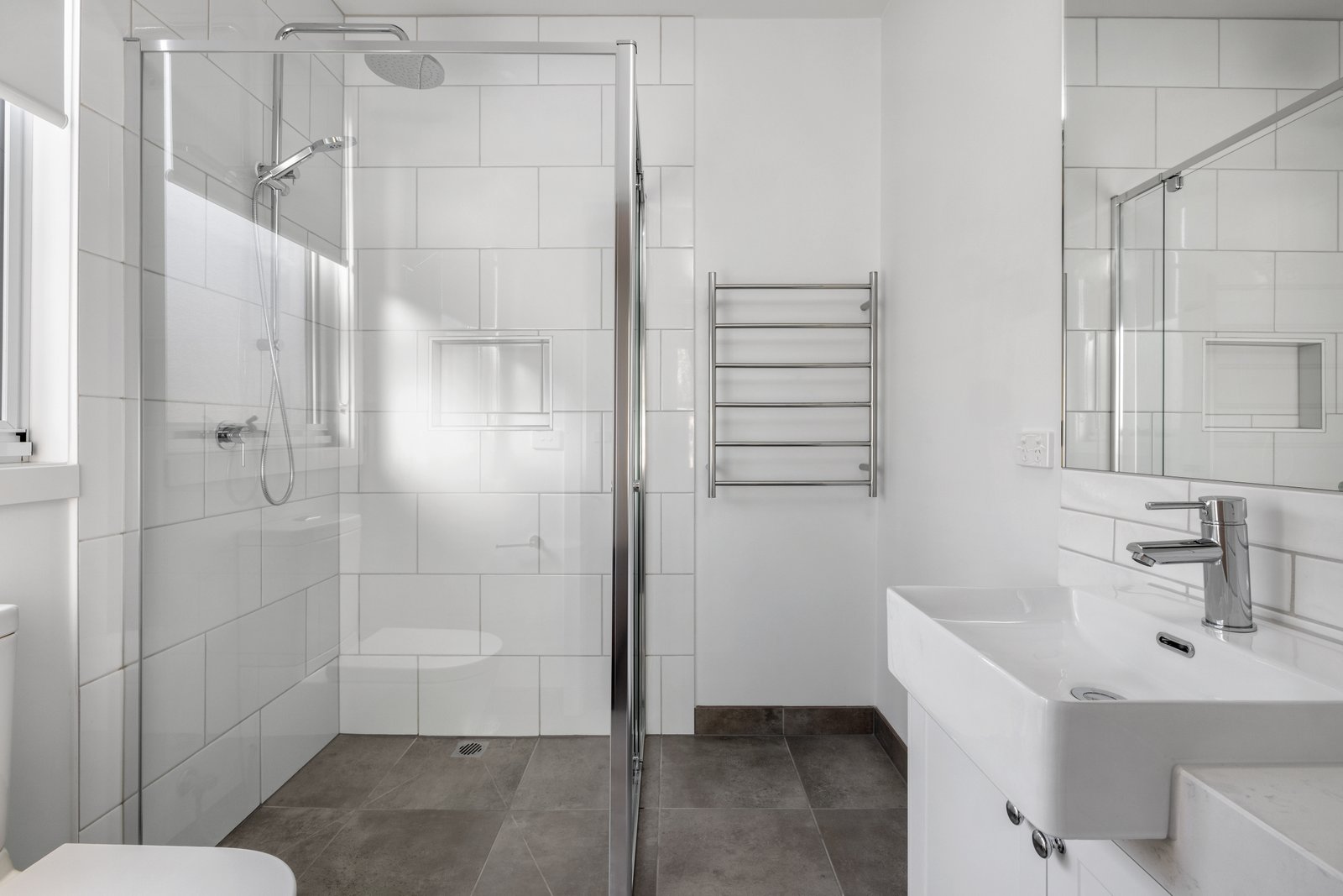 Real Estate and Property in 8/43 High Street, Woodend, VIC