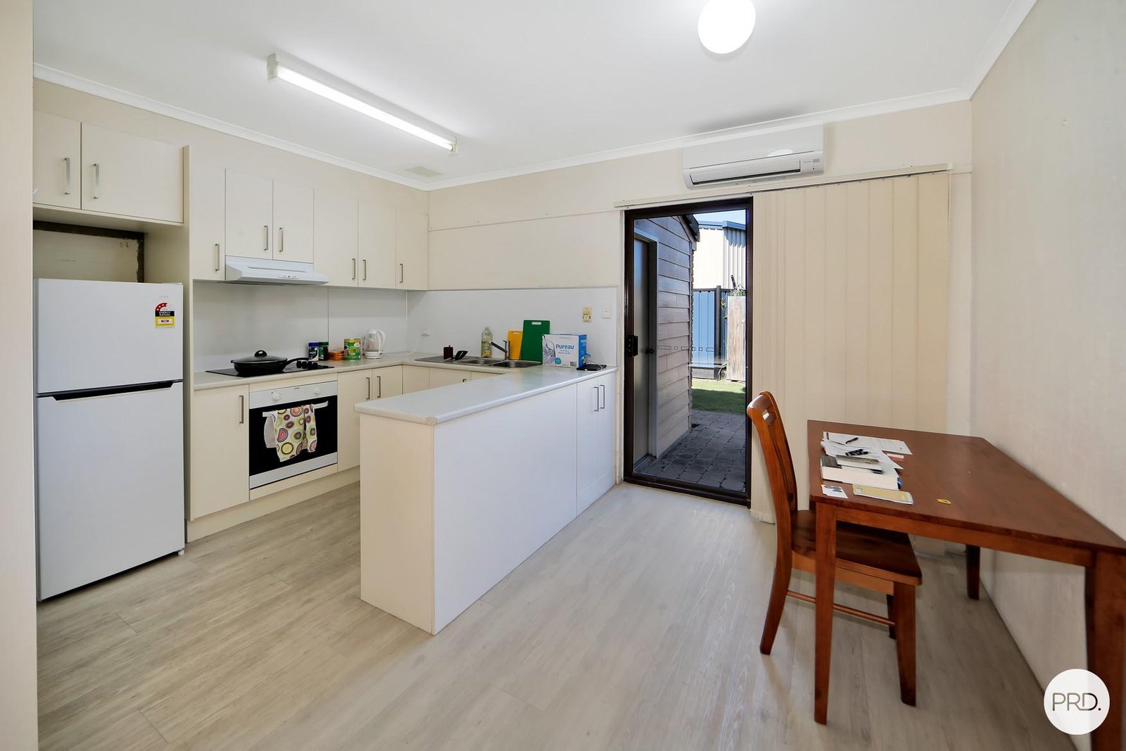 8/436 Esplanade  TORQUAY 4
